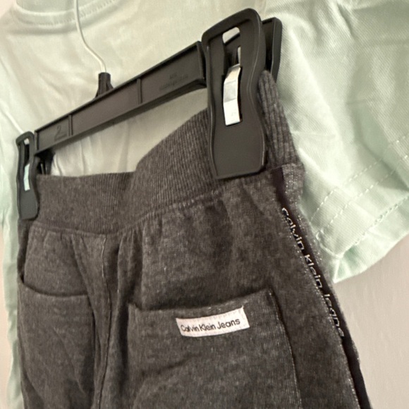 Calvin Klein Jeans Light Green Kids Tee & Shorts Set - Picture 4 of 4